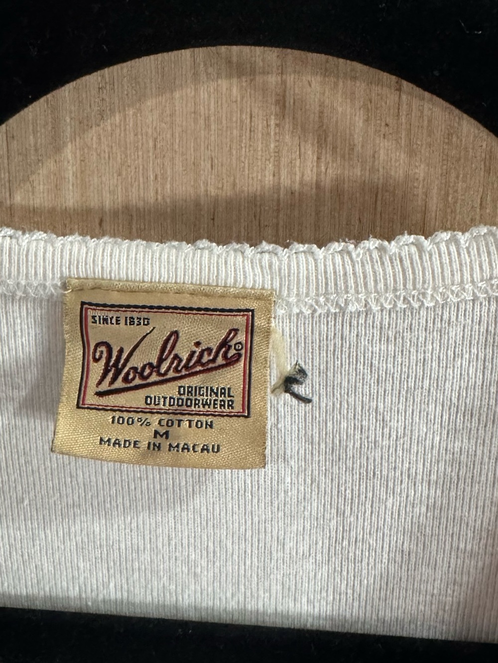 Woolrich White Short-Sleeve Crewneck T-Shirt with Tiny Embroidered Icons Medium - Picture 3 of 4
